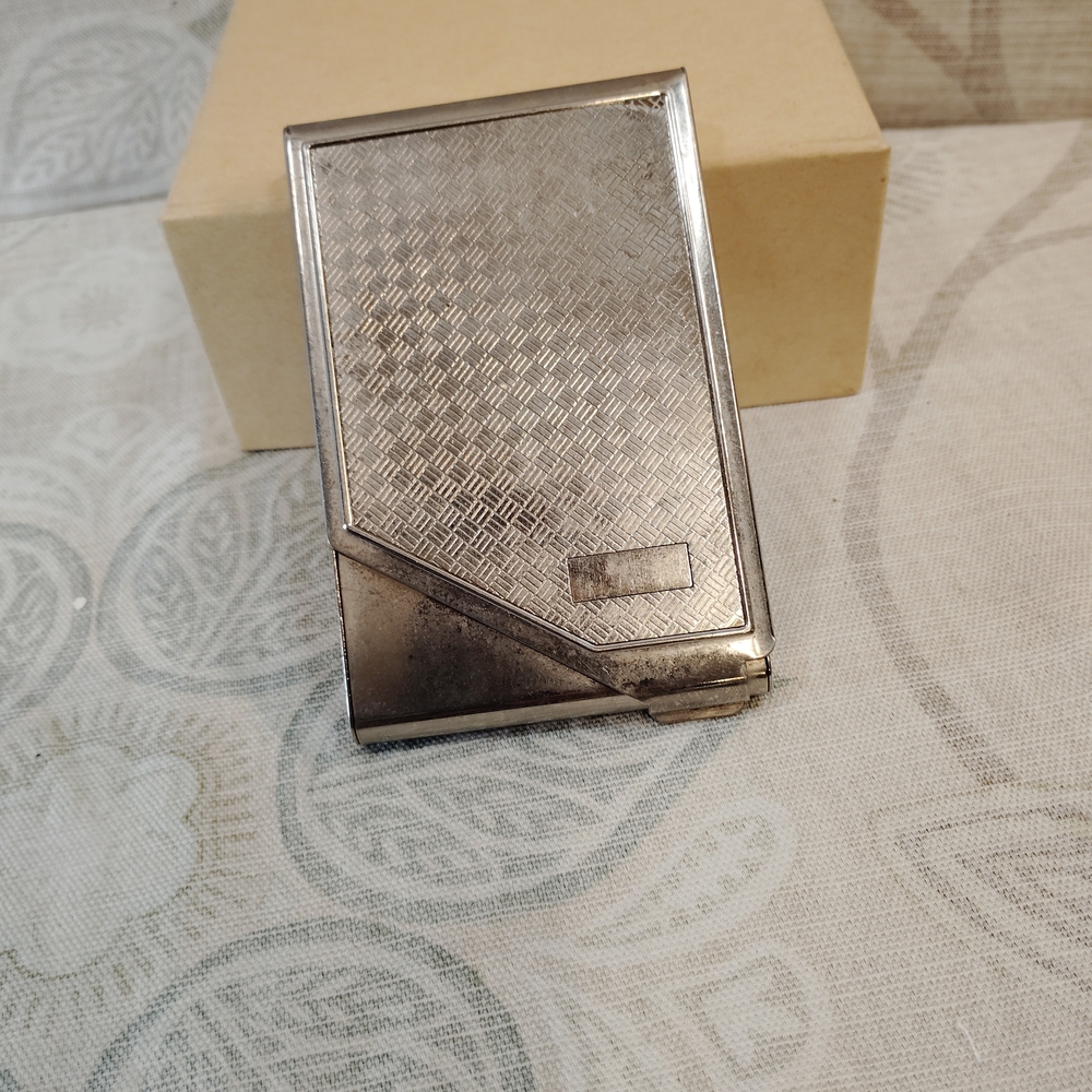 Silvertone Geometric Patterned Cigarette Case - image 1